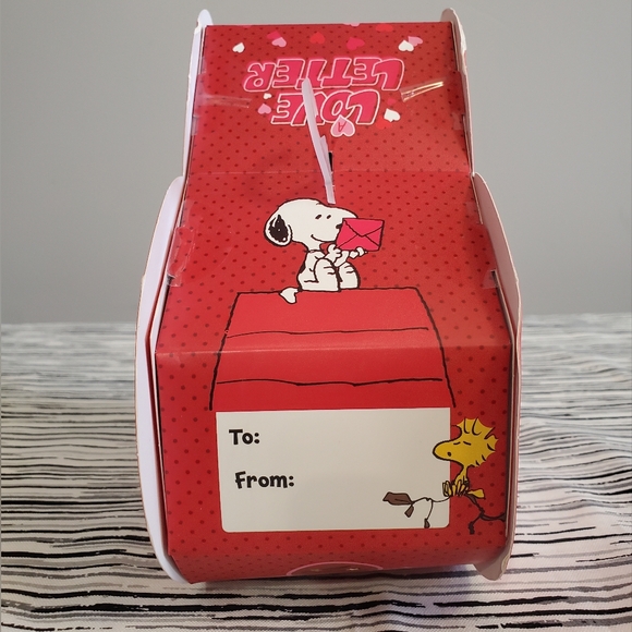 Peanuts Snoopy Velour Sleep Pants in Heart Box Size Large - Picture 4 of 5